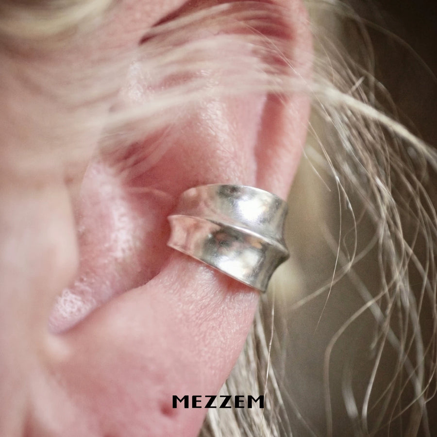 Matte Ear Cuff