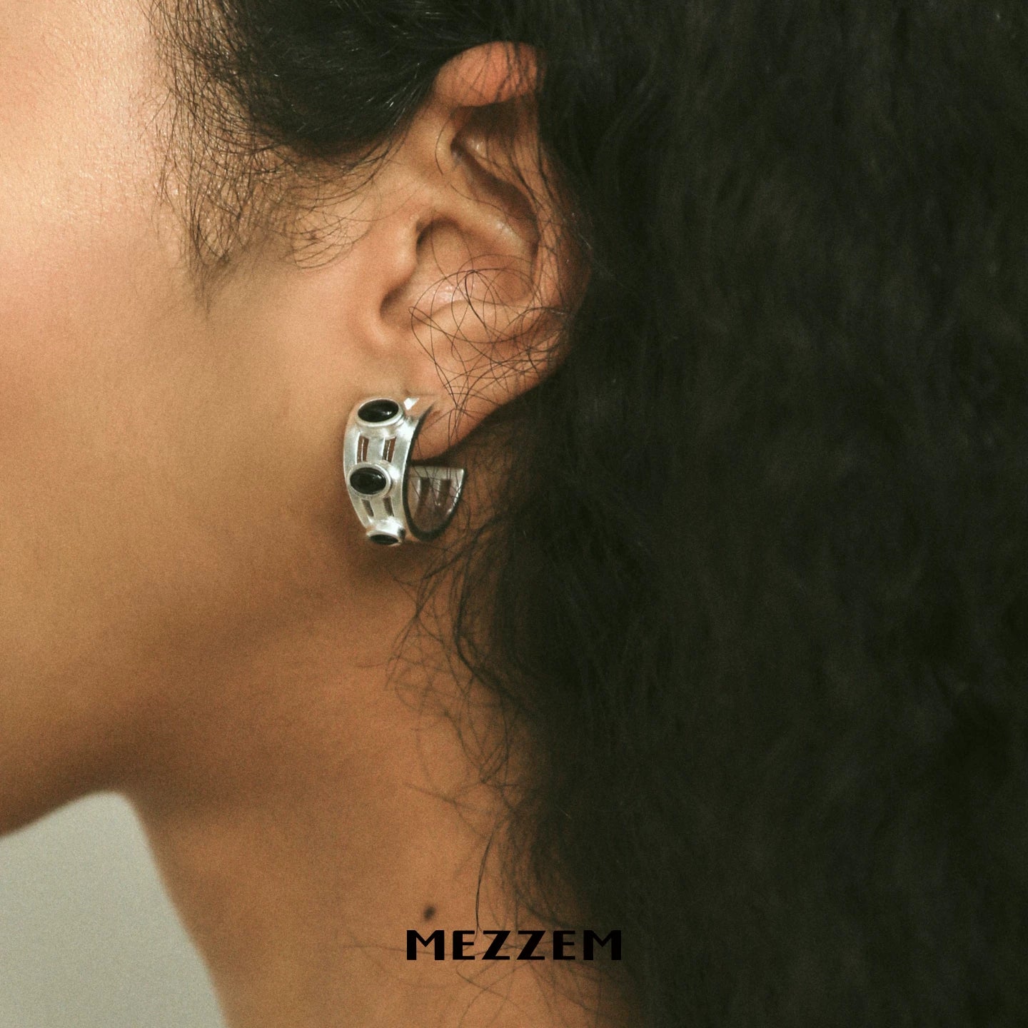 Onyx Round Earrings