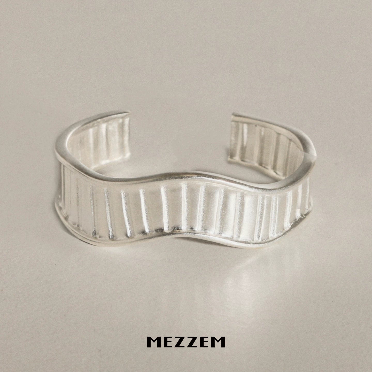 Wave Wide Bracelet